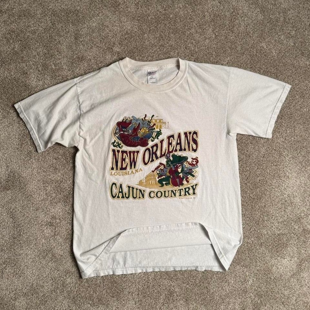 HEAVY COTTON "NEW ORLEANS CAJUN COUNTRY" GRAPHIC TEE